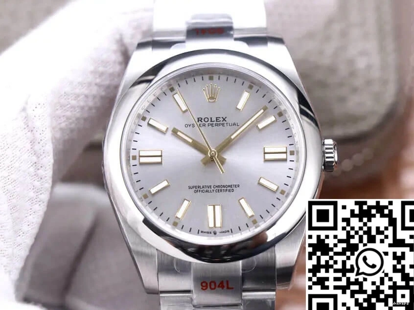 Perpetual Silver Oyster Rolex M124300-0001 Dial Factory 41MM EW 0716